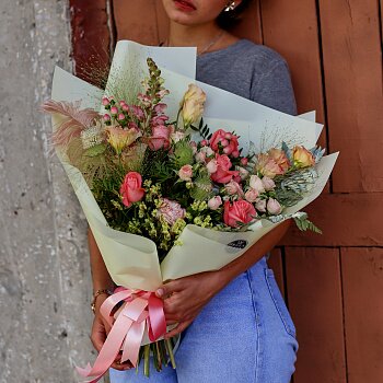 Букет "Аромат летнего сада" Букет "Аромат летнего сада"