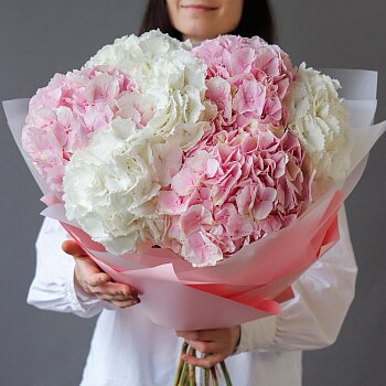 Букет "Облако гортензий" Букет "Облако гортензий"